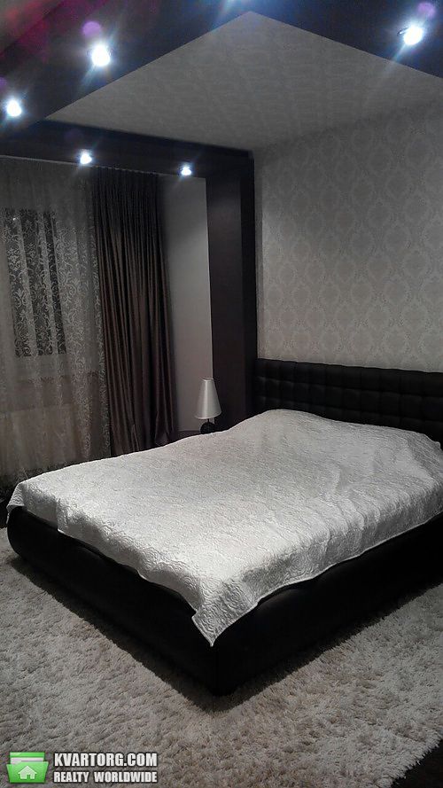 Rent out 2-room apartment. Киев,  Голосеевская — photo 3