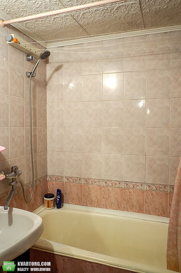 Rent out 3-room apartment. Киев,  Дегтяревская — photo 7