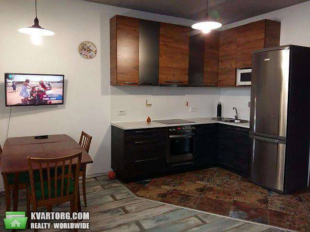 Rent out 2-room apartment. Киев,  Воскресенская — photo 1