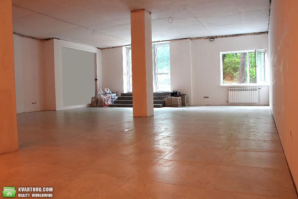 Rent out office. Киев, ул. Соляная — photo 1