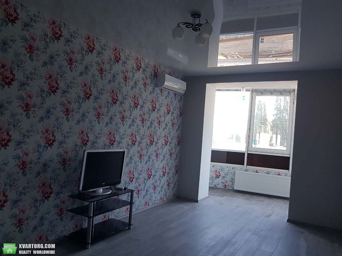 Rent out 1-room apartment. Днепропетровск, Победа3 — photo 4