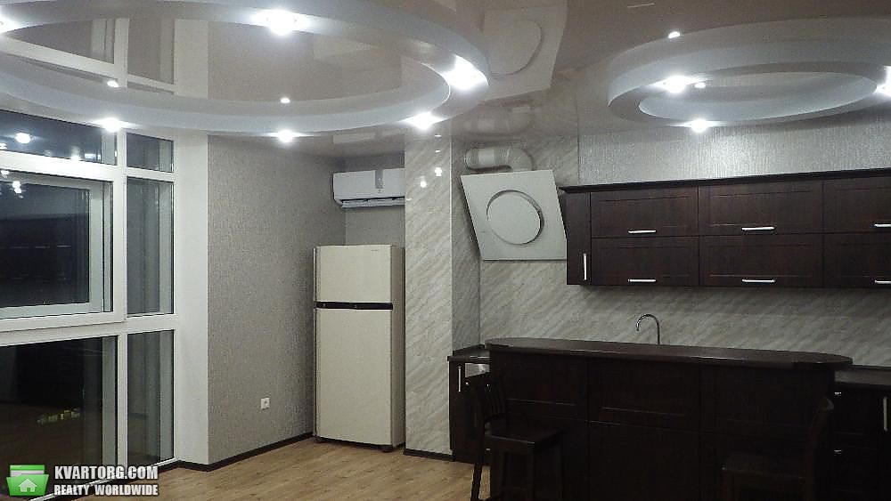 Sell 2-room apartment. Киев,  Дегтяревская — photo 2