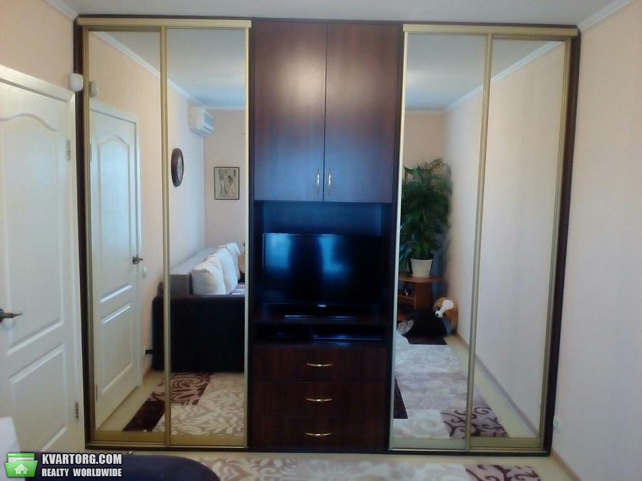 Sell 1-room apartment. Киев,  Декабристов — photo 1