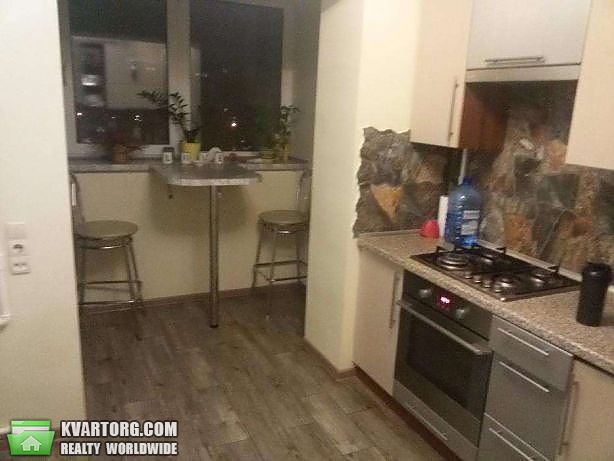 Rent out 1-room apartment. Киев,  Соломенская — photo 4