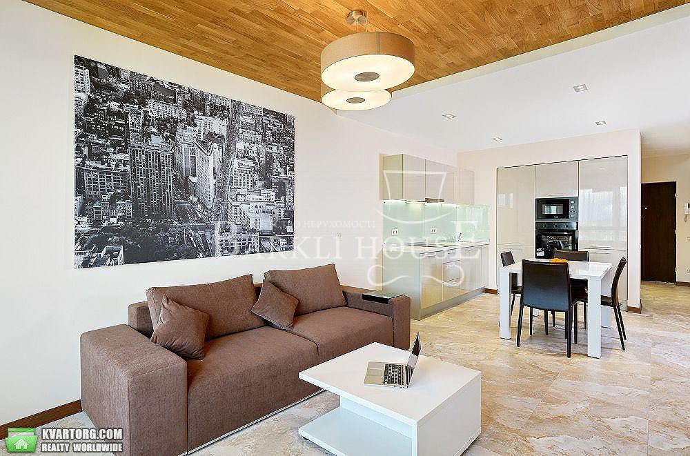 Rent out 2-room apartment. Киев,  Голосеевский пр — photo 1