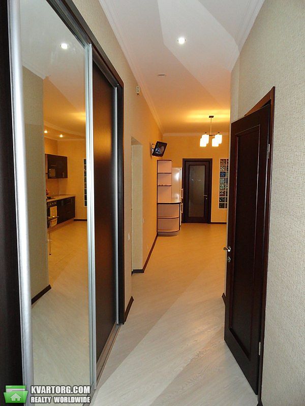 Rent out 2-room apartment. Одесса,  Ясная — photo 3