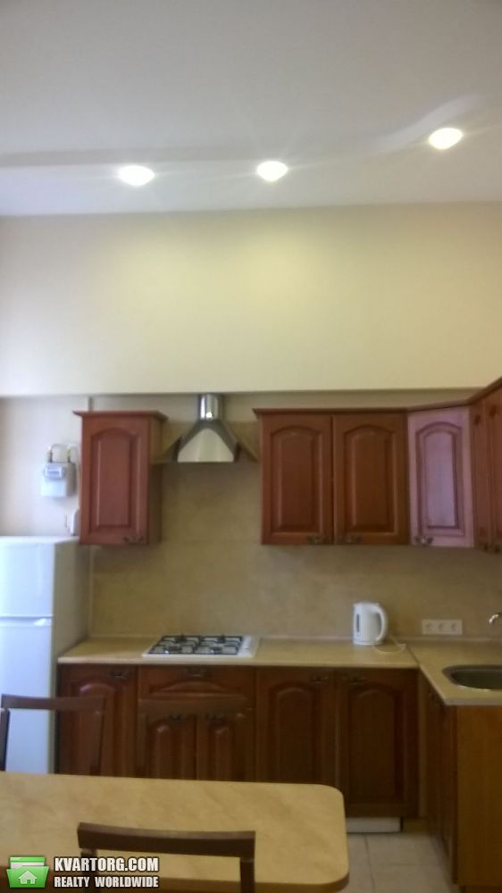 Rent out 2-room apartment. Киев, Шота Руставелли — photo 8