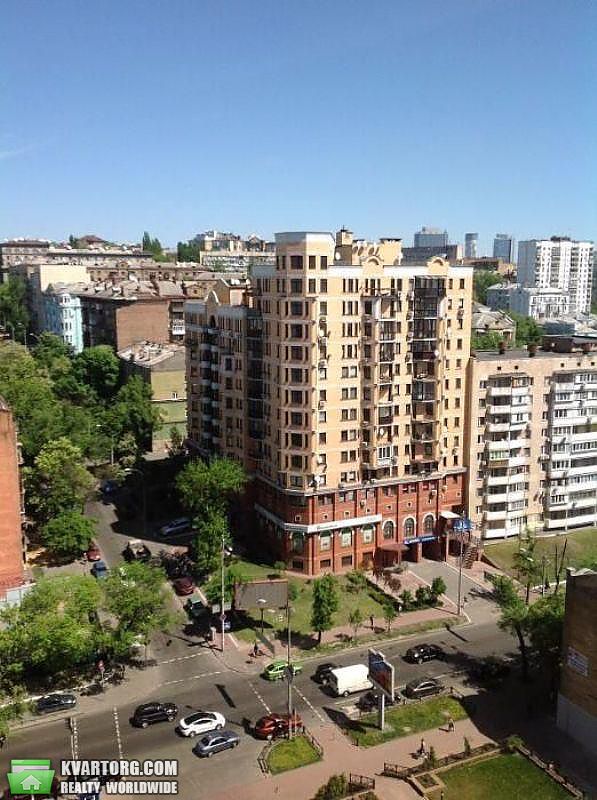 Rent out 2-room apartment. Киев,  Жилянская — photo 10