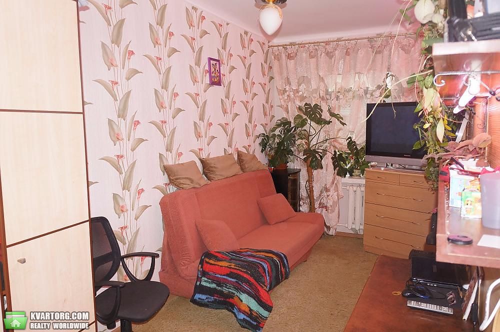 Sell 2-room apartment. Киев, Соборности пр — photo 2