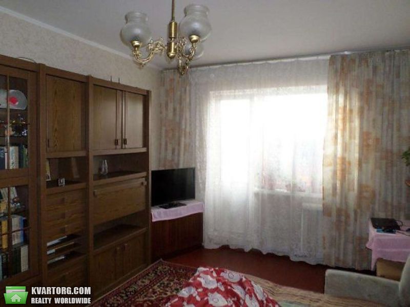 Sell 2-room apartment. Киев,  Каштановая — photo 2