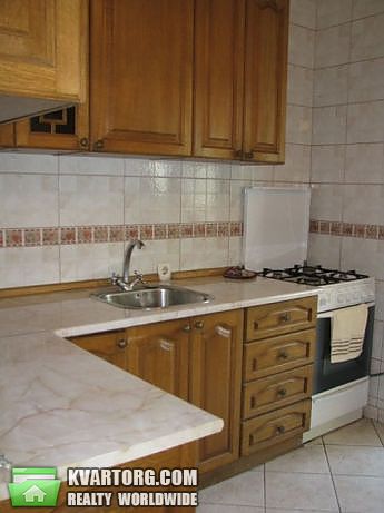 Rent out 2-room apartment. Киев,  Уманская — photo 2