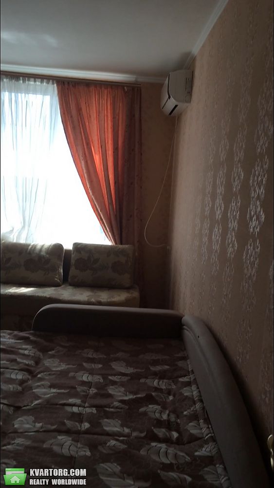 Rent out 2-room apartment. Днепропетровск, Дзержинского — photo 1