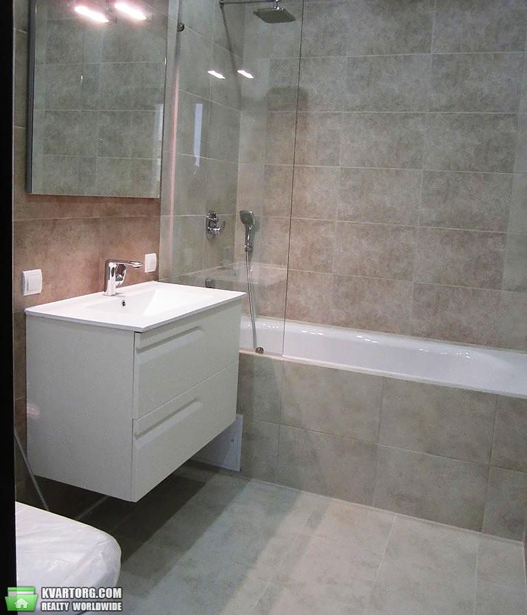 Rent out 3-room apartment. Киев,  Барбюса — photo 8