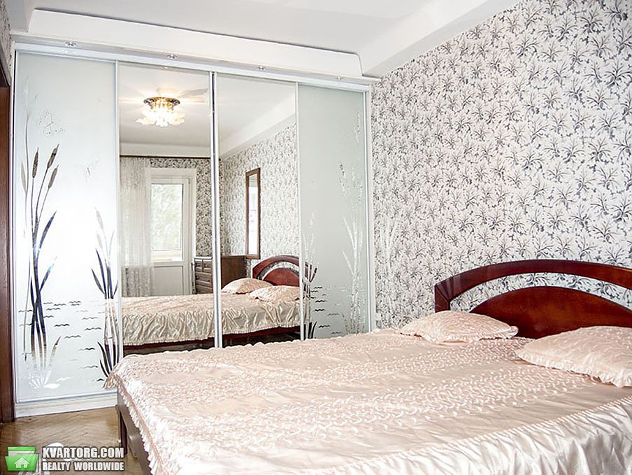 Rent out 2-room apartment. Киев,  Леси Украинки бул — photo 1