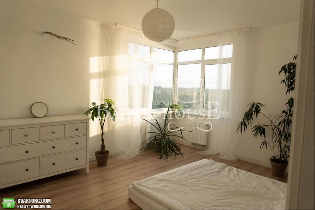 Rent out 2-room apartment. Киев,  Ушакова — photo 3