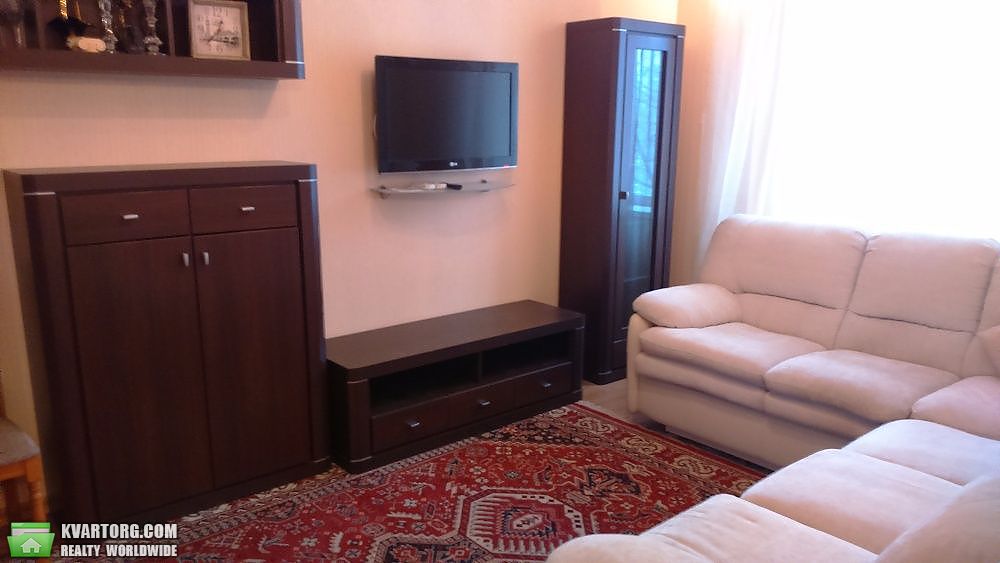 Sell 3-room apartment. Киев,  Вышгородская — photo 1