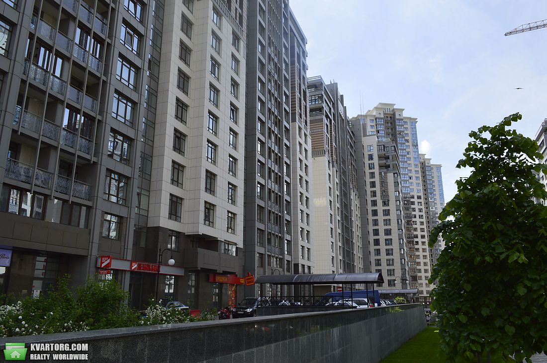 Sell 3-room apartment. Киев,  Драгомирова — photo 4