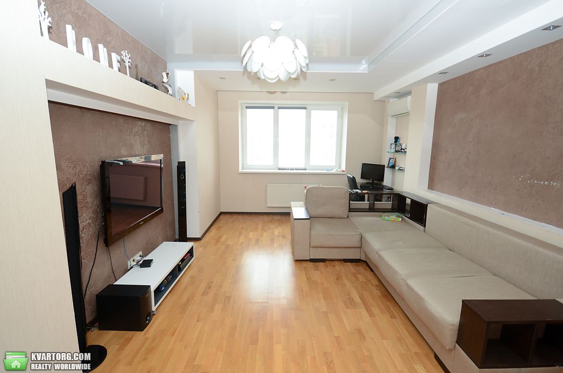 Rent out 2-room apartment. Киев, Голосеевская — photo 9