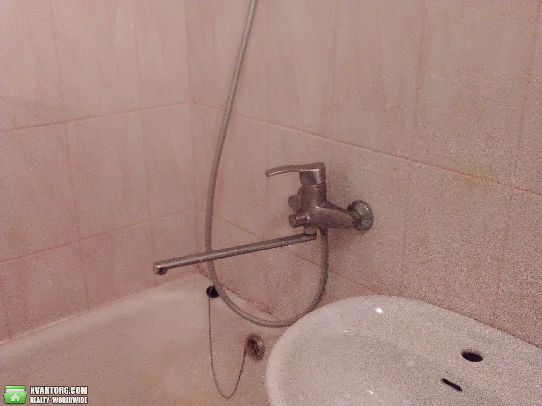 Rent out 2-room apartment. Киев,  Королева — photo 7