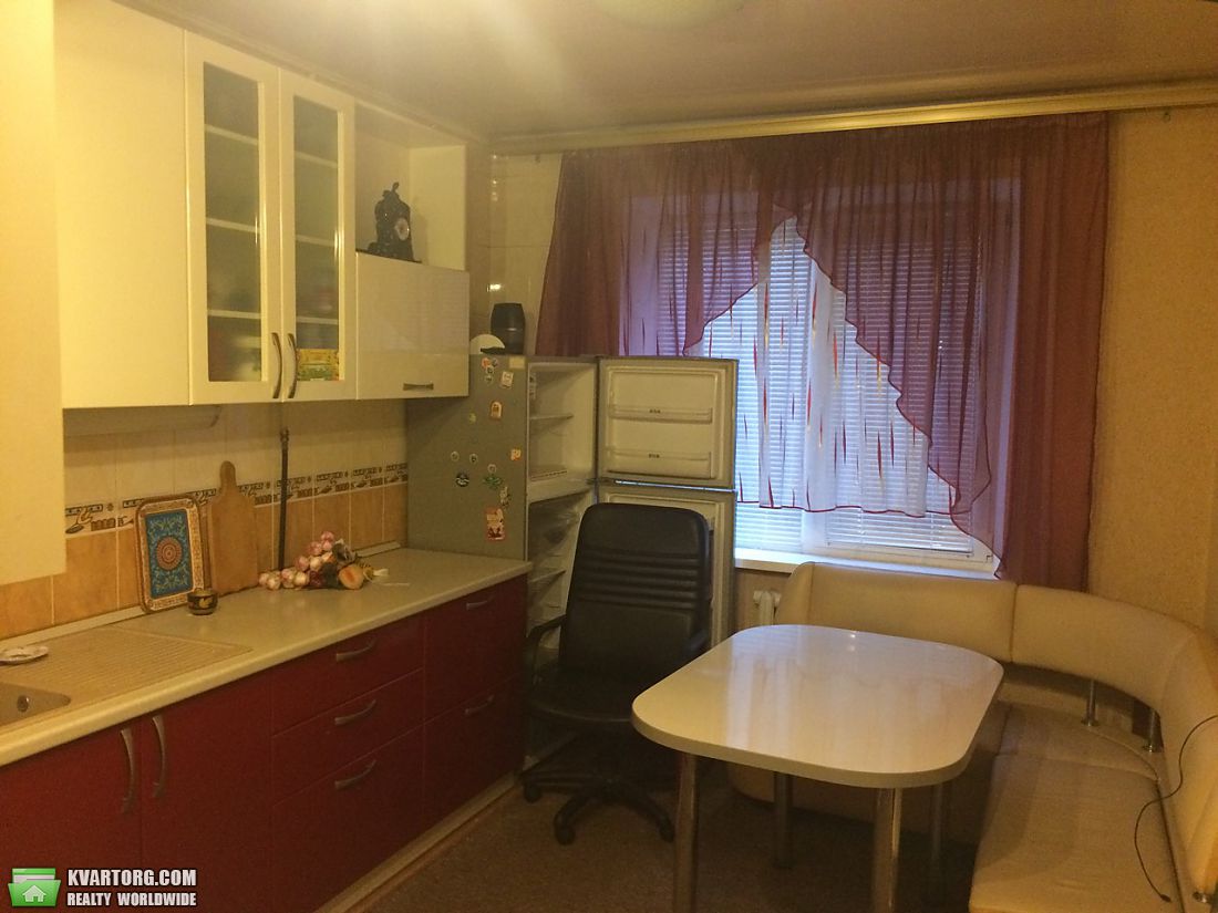 Rent out 3-room apartment. Днепропетровск, набережная Победы — photo 3