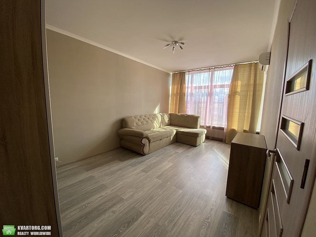 Rent out 1-room apartment. Киев, Львовская — photo 2