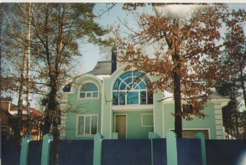 Sell house. Киев, Брест-Литовское шоссе — photo 1