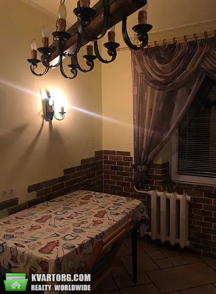 Sell 2-room apartment. Киев,  Автозаводская — photo 1