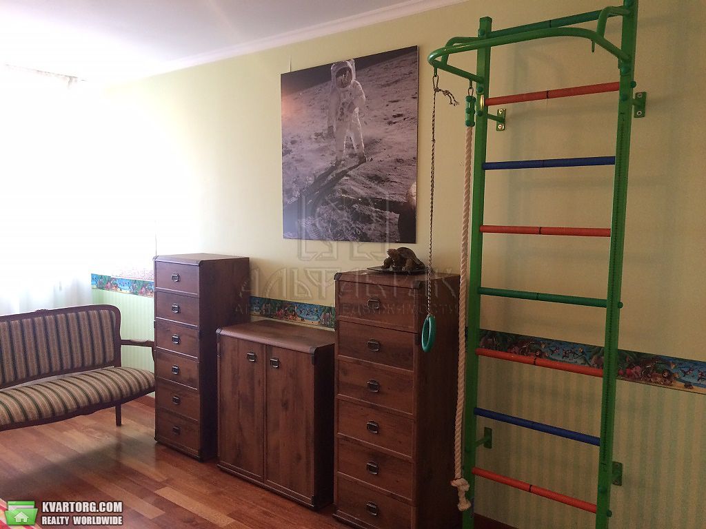 Rent out 2-room apartment. Киев,  Кадетский Гай — photo 2