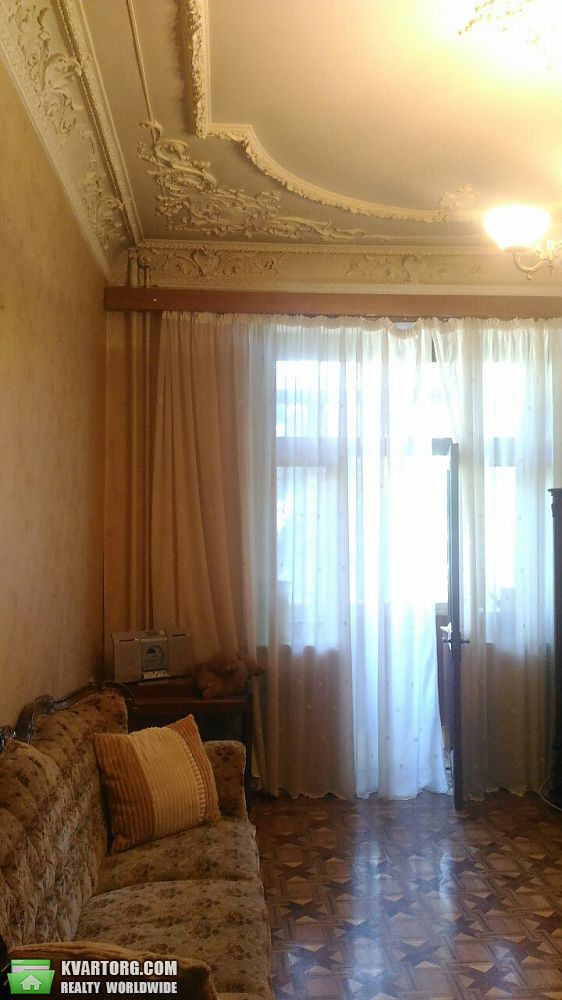 Sell 4-room apartment. Одесса, Банный пер. — photo 1