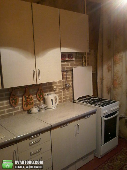 Rent out 2-room apartment. Киев, Свободы — photo 2