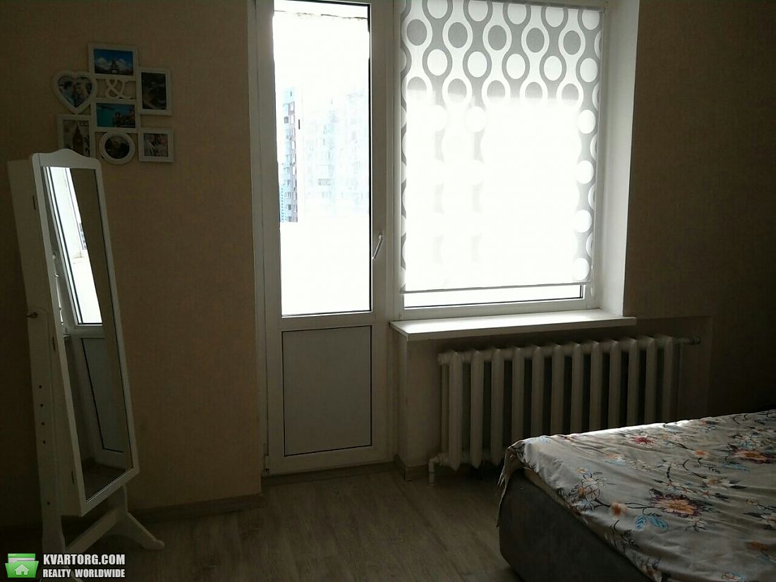 Sell 3-room apartment. Киев,  Набережно-Крещатикская — photo 3