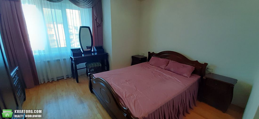 Rent out 3-room apartment. Киев,  Приречная — photo 3
