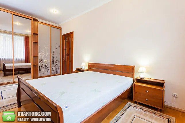 Rent out 3-room apartment. Киев,  Витрука — photo 1