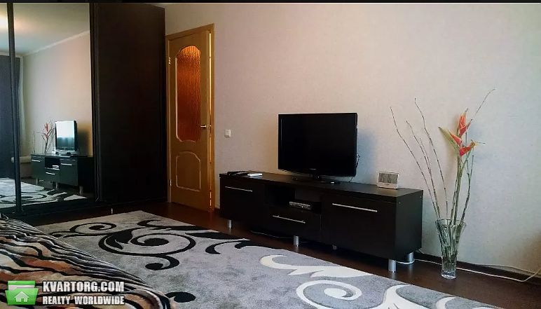 Rent out 2-room apartment. Киев,  Менделеева — photo 1