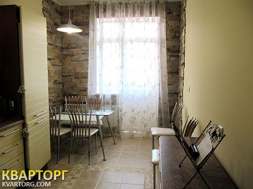 Rent out 3-room apartment. Киев,  Воровского — photo 1