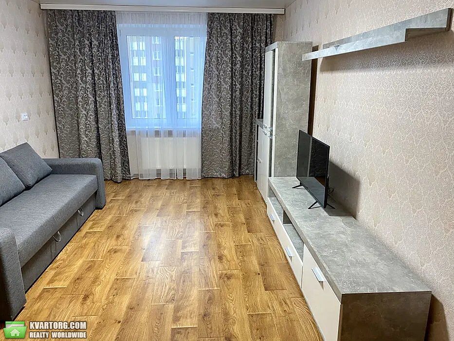 Rent out 3-room apartment. Киев, Данченко — photo 5