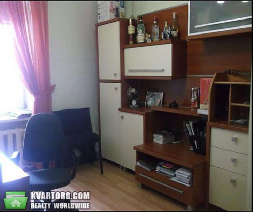 Sell 4-room apartment. Киев, Ватутина пр — photo 2