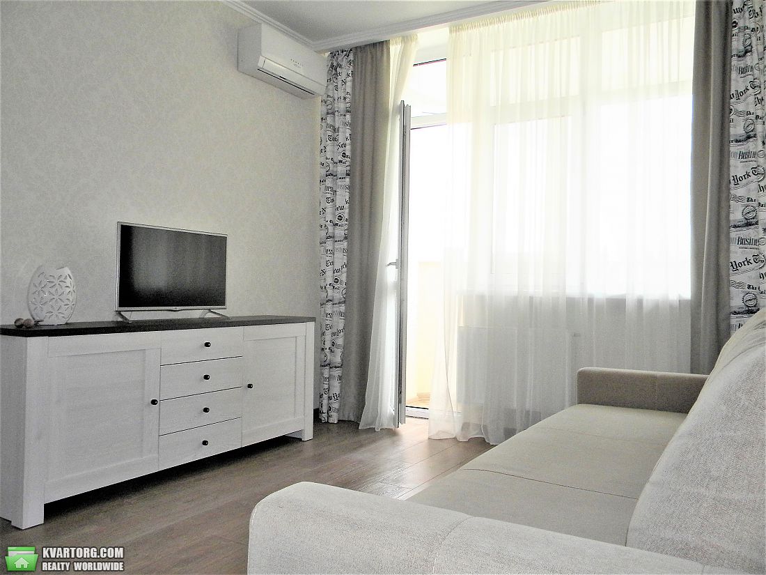 Sell 1-room apartment. Киев, Семьи Кульженков — photo 1