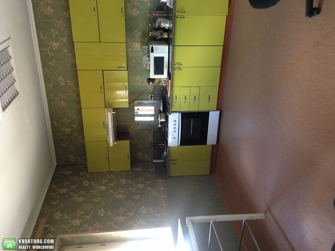 Rent out 4-room apartment. Киев,  Березневая — photo 3