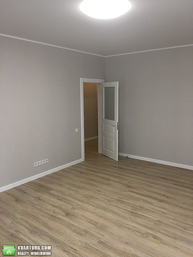 Rent out 2-room apartment. Киев, Сергея Данченко — photo 3