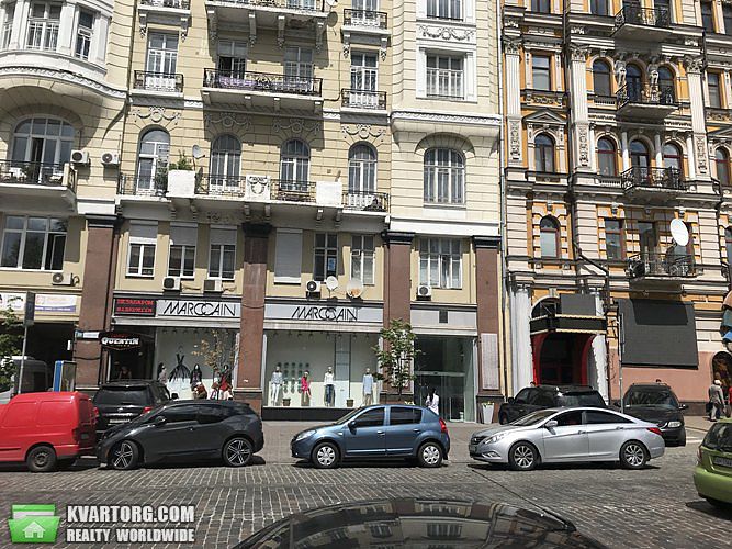 Rent out shop. Киев,  Богдана Хмельницкого — photo 1