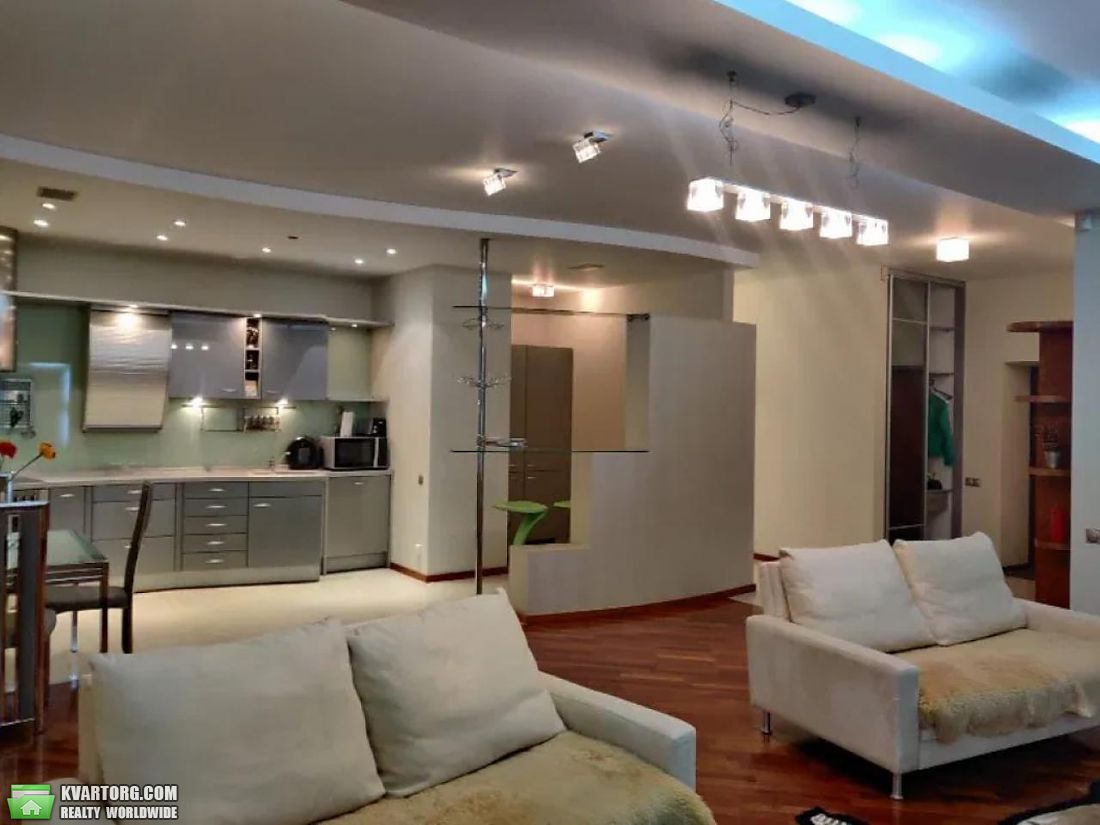 Rent out 3-room apartment. Киев,  Павловская — photo 9