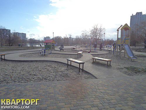 Rent out 1-room apartment. Киев, Бучмы — photo 5