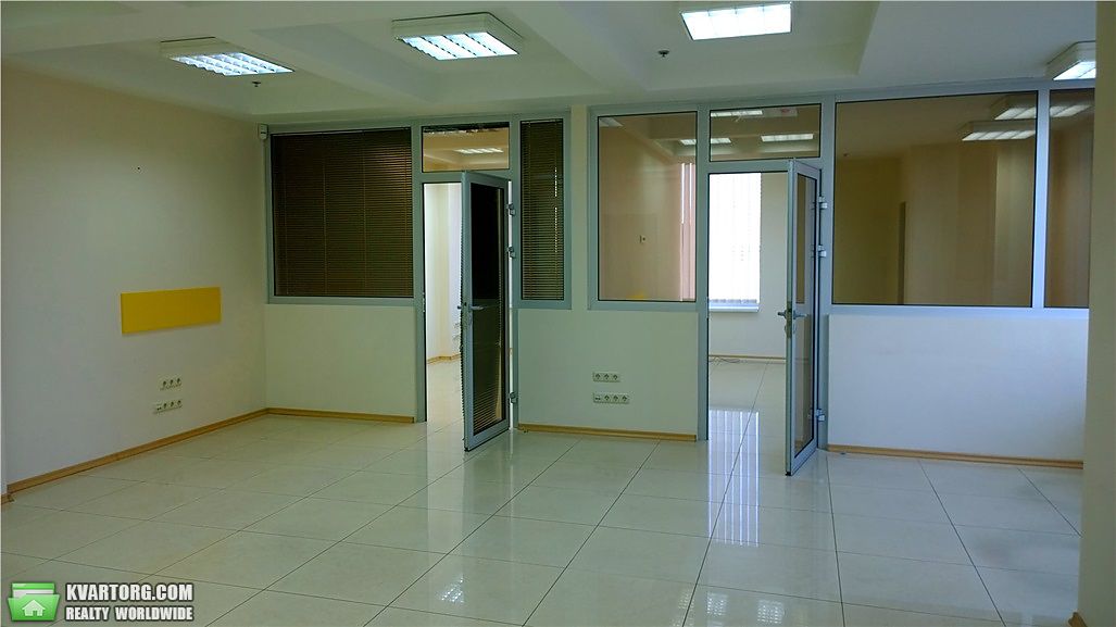 Rent out office. Киев, ул. Антоновича — photo 1