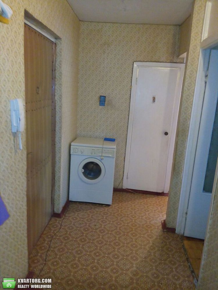 Rent out 2-room apartment. Киев,  Приозерная — photo 1