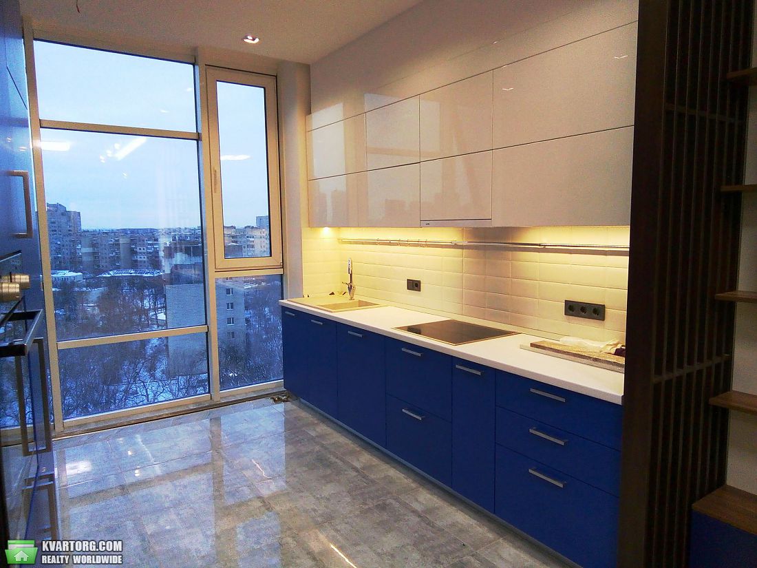 Sell 3-room apartment. Киев,  Антонова — photo 3