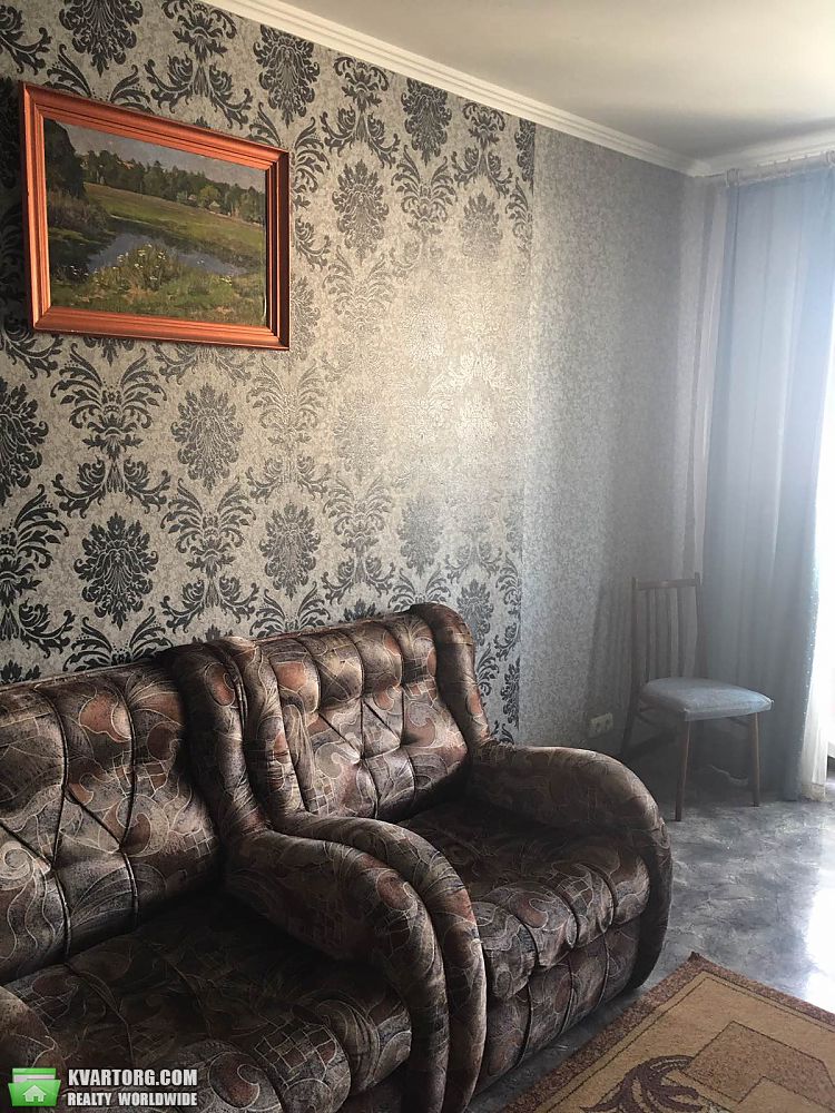Rent out 3-room apartment. Киев,  Ватутина пр — photo 1