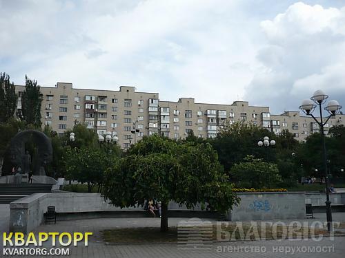 Sell 3-room apartment. Киев,  Предславинская — photo 1