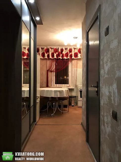 Rent out 1-room apartment. Киев,  Днепровская наб — photo 4