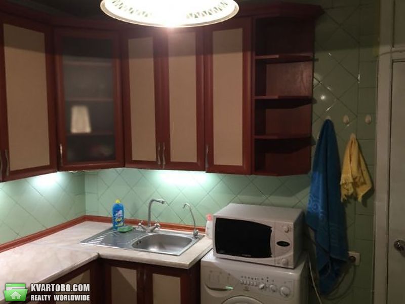 Sell 3-room apartment. Киев,  Приозерная — photo 1